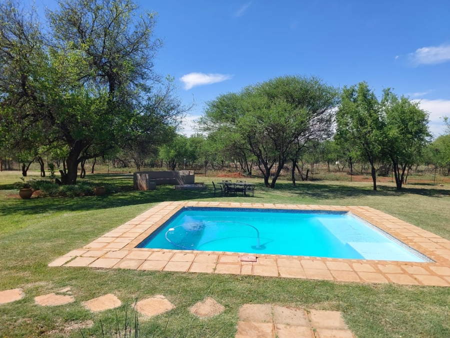 Commercial Property for Sale in Mamogaleskraal AH North West